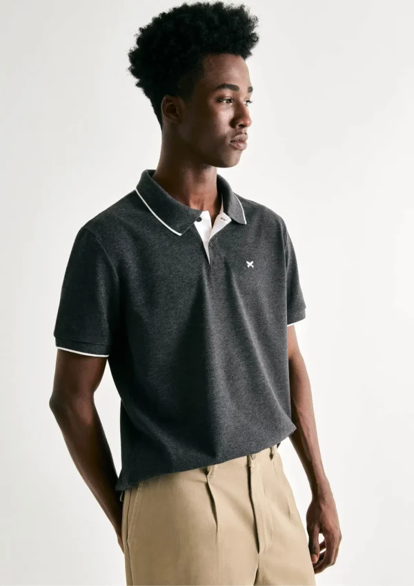 036H6UEN-01 REMERA POLO PIQUET GRIS OSCURO HERING
