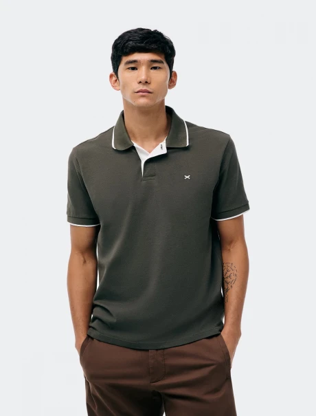 036H7QEN-01 REMERA POLO VERDE MUSGO HERING