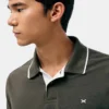 036H7QEN-02 REMERA POLO VERDE MUSGO HERING