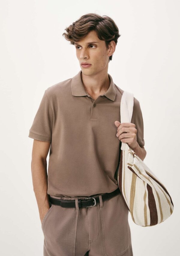 N3A7HLEEN-1 REMERA POLO COLOR MARRÓN HERING
